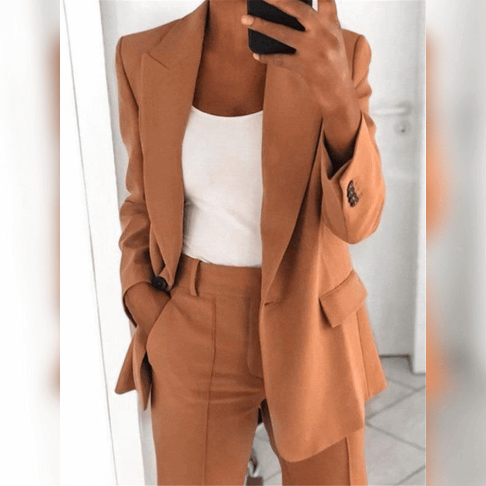 Noona - Het Elegante Blazer Pak
