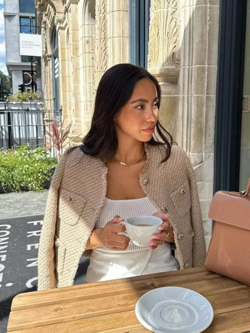 Elegant jasje met ronde halslijn
